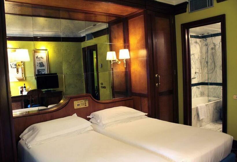 اتاق خانوادگی, Albani Firenze