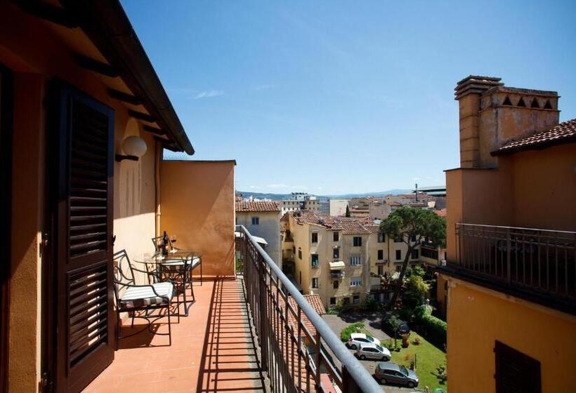 Superior Room with Terrace, Albani Firenze