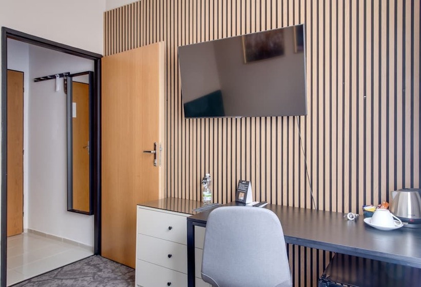 اتاق استاندارد یک نفره, Andante