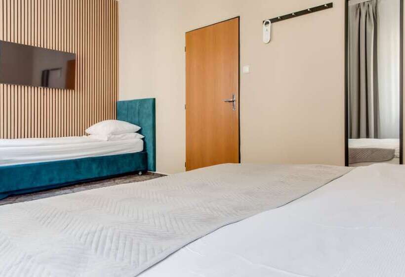 اتاق استاندارد سه نفره, Andante