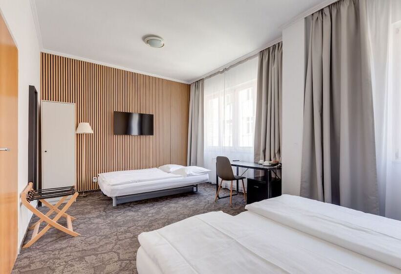 اتاق استاندارد چهار تخته, Andante