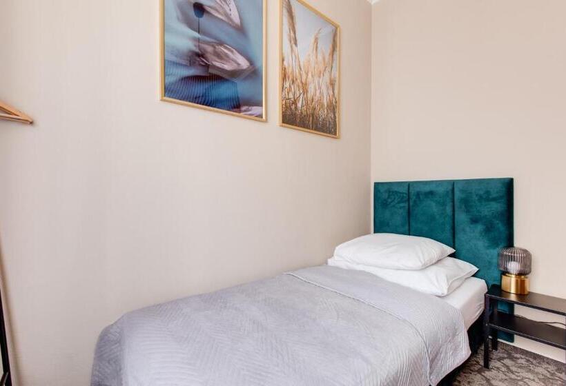 اتاق استاندارد یک نفره, Andante