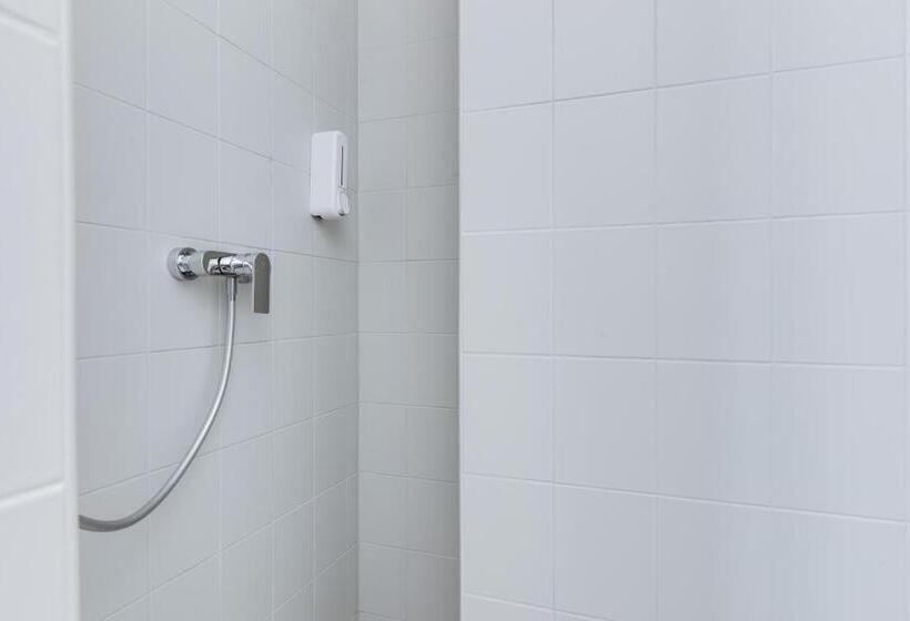 اتاق استاندارد چهار تخته, Andante