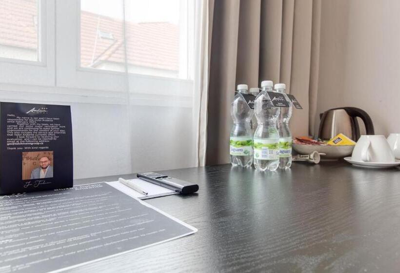 اتاق استاندارد چهار تخته, Andante