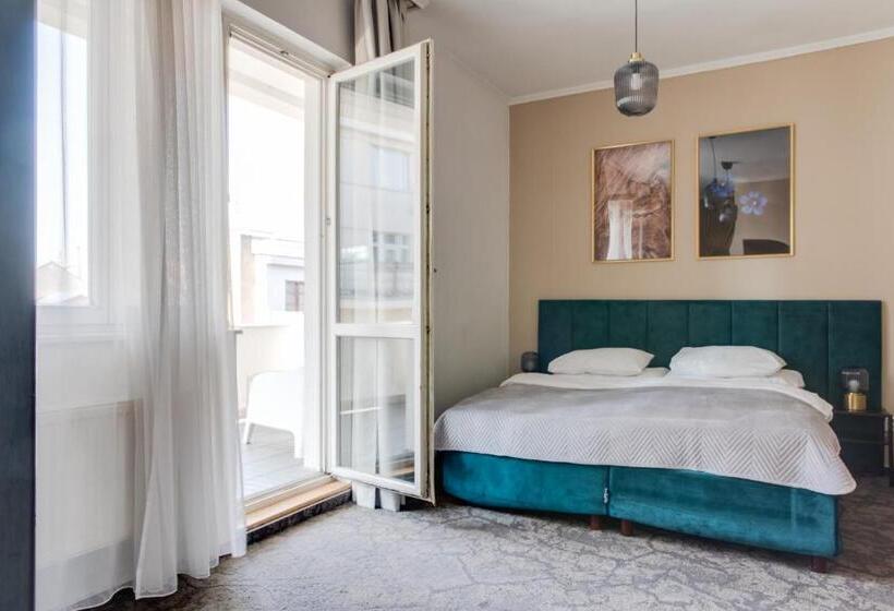 Quarto Estandar com Sacada, Andante