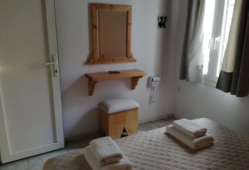 شقة غرفة واحدة, Andromeda Residence