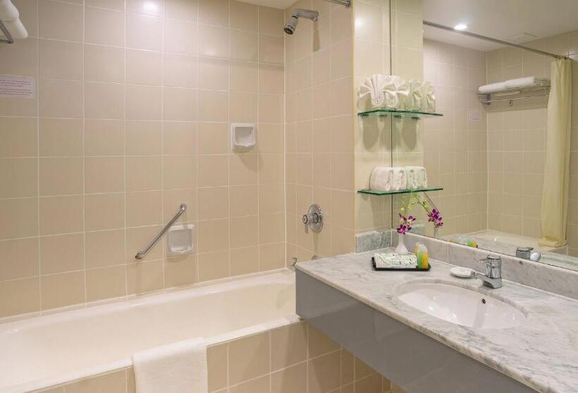 Номер Deluxe Кровать Кинг, Bayview Hotel Langkawi