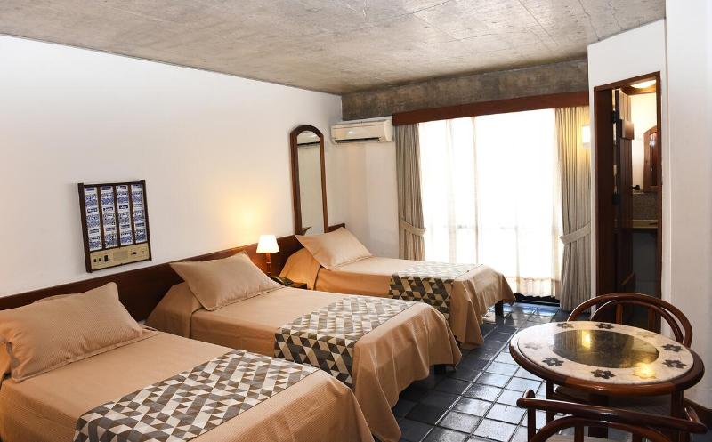 スタンダードトリプルルーム, Catharina Paraguaçu