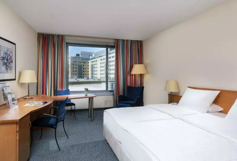 クラシックシングルルーム, Maritim Hotel Frankfurt