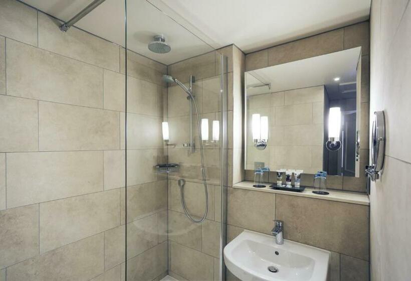 Номер Deluxe, Mercure Oxford Eastgate