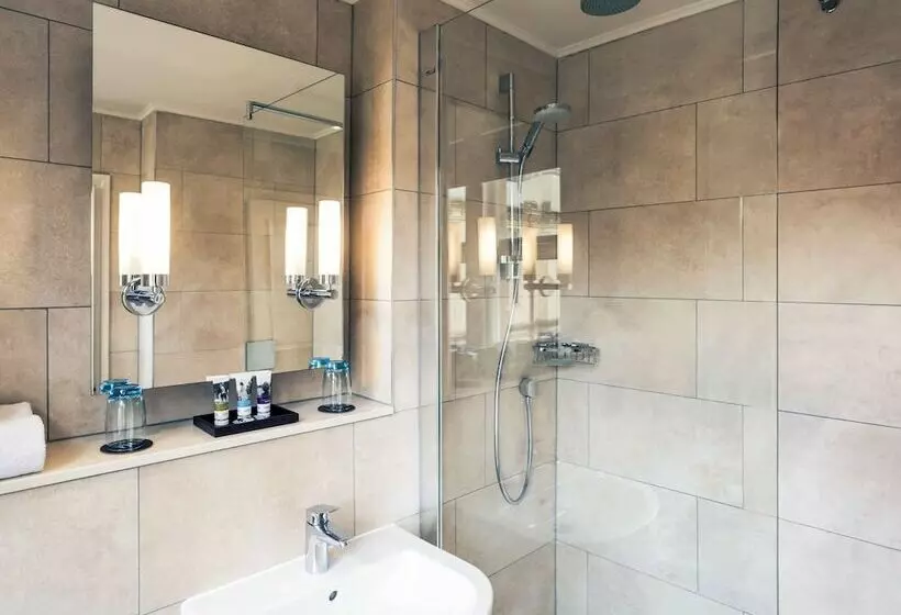 Prestige-huone, Mercure Oxford Eastgate