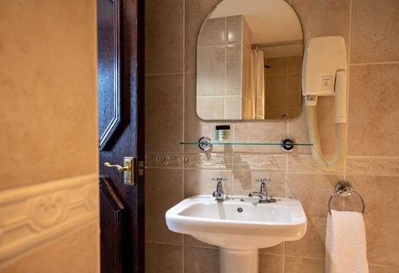 オーシャンビュースタンダードルーム, The Queens