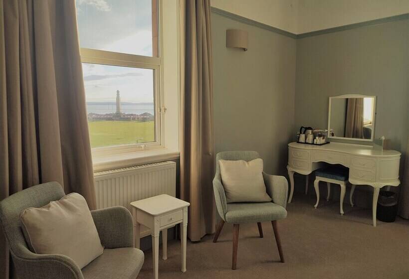 オーシャンビューデラックスルーム, The Queens