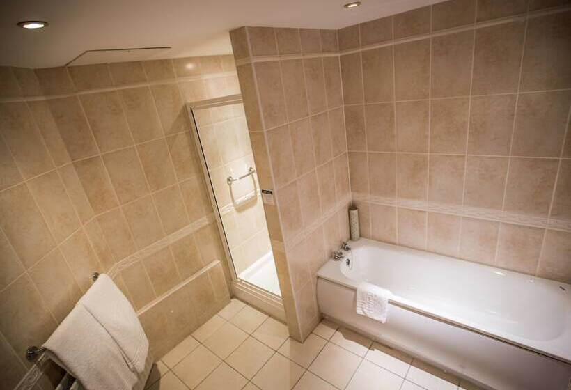 オーシャンビュースタンダードルーム, The Queens