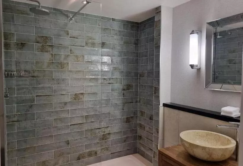 スタンダードルーム, Rowhill Grange Hotel & Utopia Spa