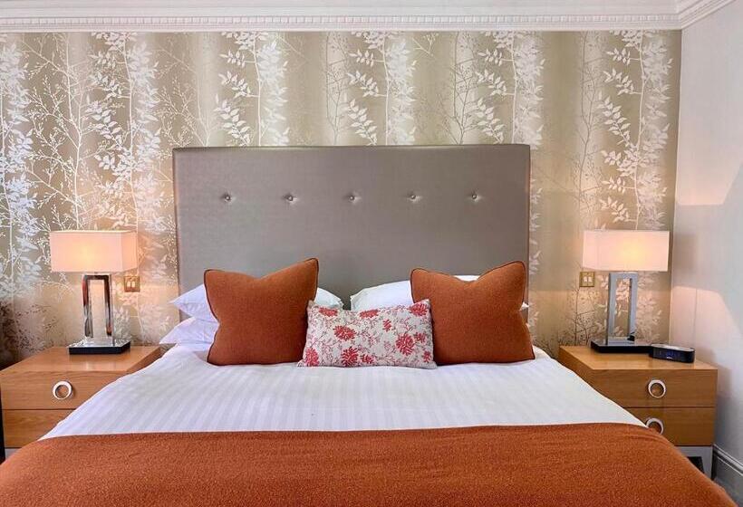 Полулюкс, Rowhill Grange Hotel & Utopia Spa