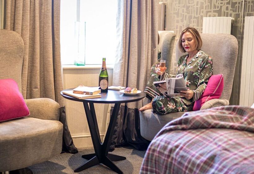 Номер Deluxe Кровать Кинг, Rowhill Grange Hotel & Utopia Spa