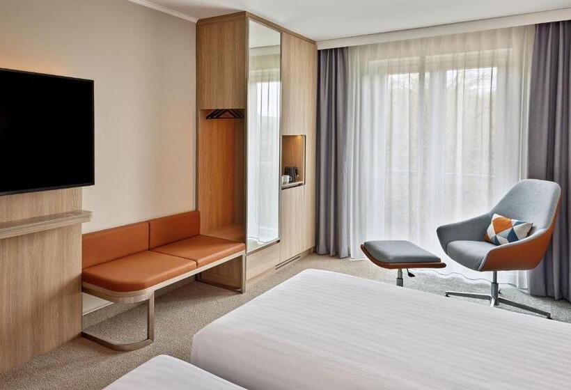 Номер Стандарт, Schwerin Seven Lakes