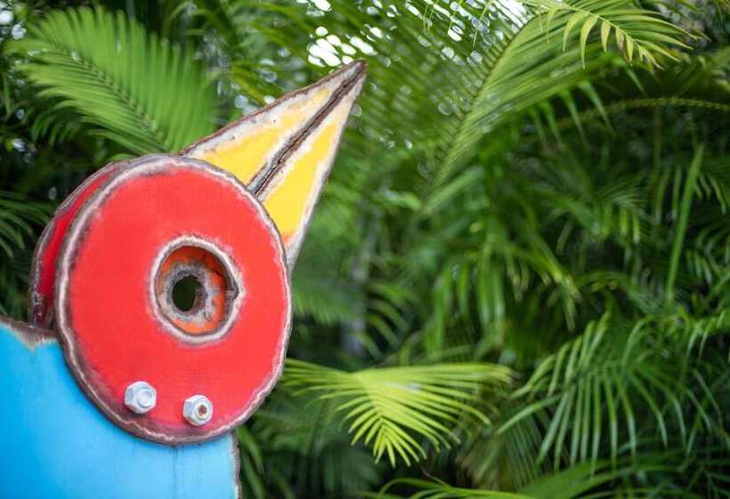 חדר סטנדרט, The Gardens