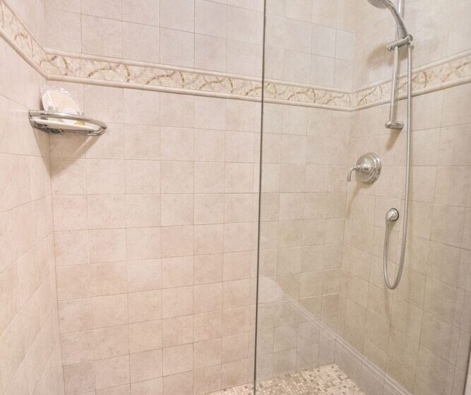 חדר סטנדרט, The Gardens