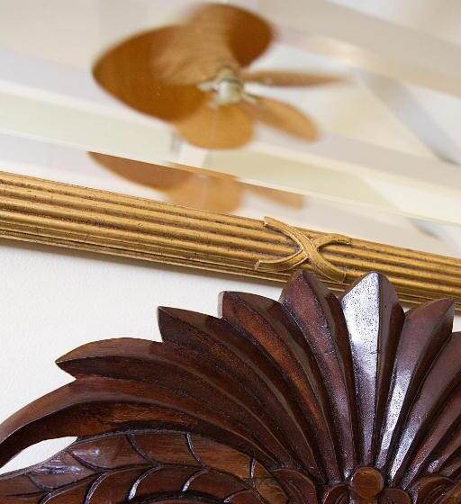 סוויטת מאסור, The Gardens