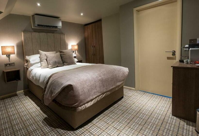 חדר בסיסי, The Grand At Grasmere