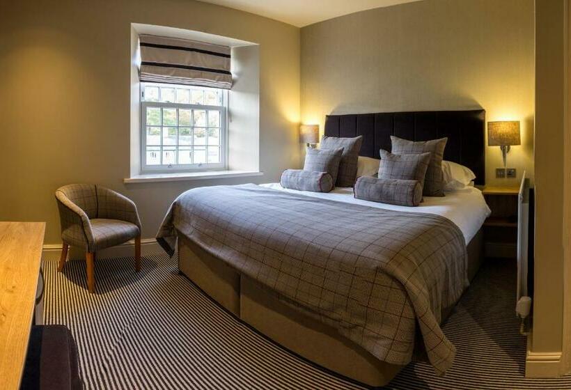 חדר בסיסי, The Grand At Grasmere