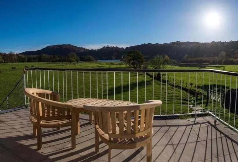 バルコニー付きスタンダードルーム, The Grand At Grasmere
