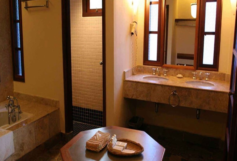 בקתת חדר, Avillion Port Dickson