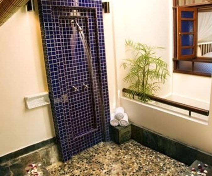 בקתת חדר, Avillion Port Dickson