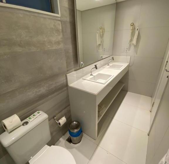 غرفة قياسية رباعية, Bianca Praia