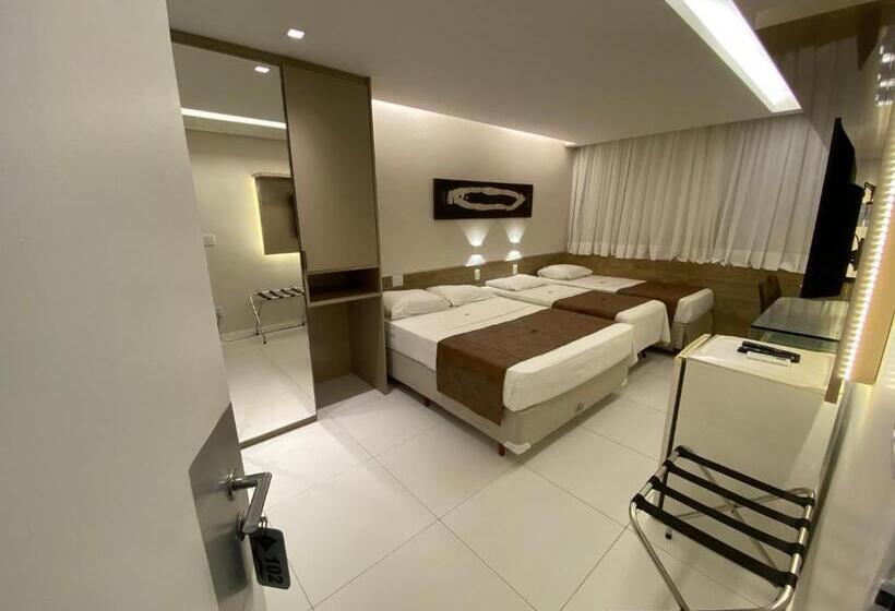 غرفة قياسية رباعية, Bianca Praia