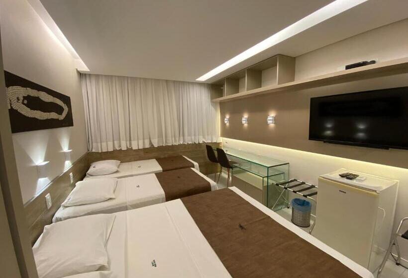 غرفة قياسية رباعية, Bianca Praia