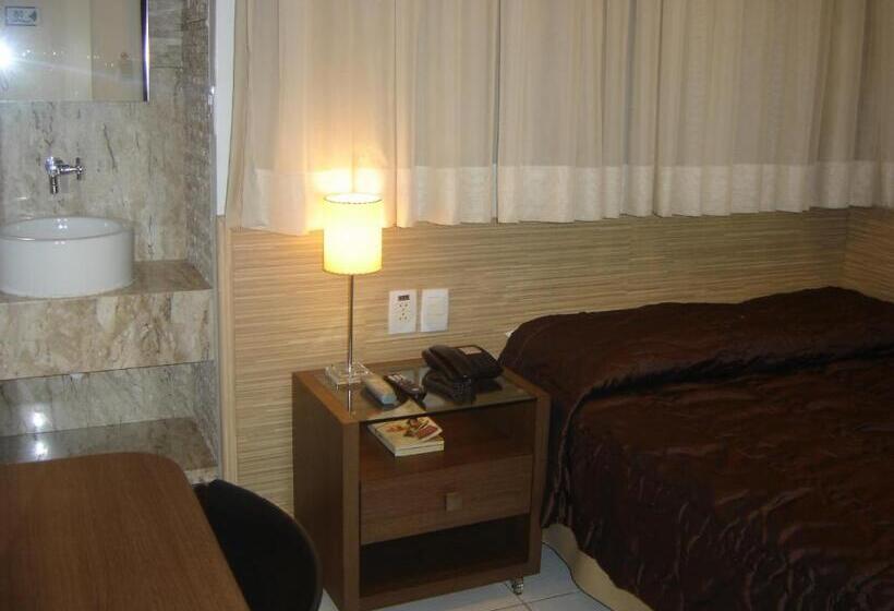 غرفة قياسية, Bianca Praia