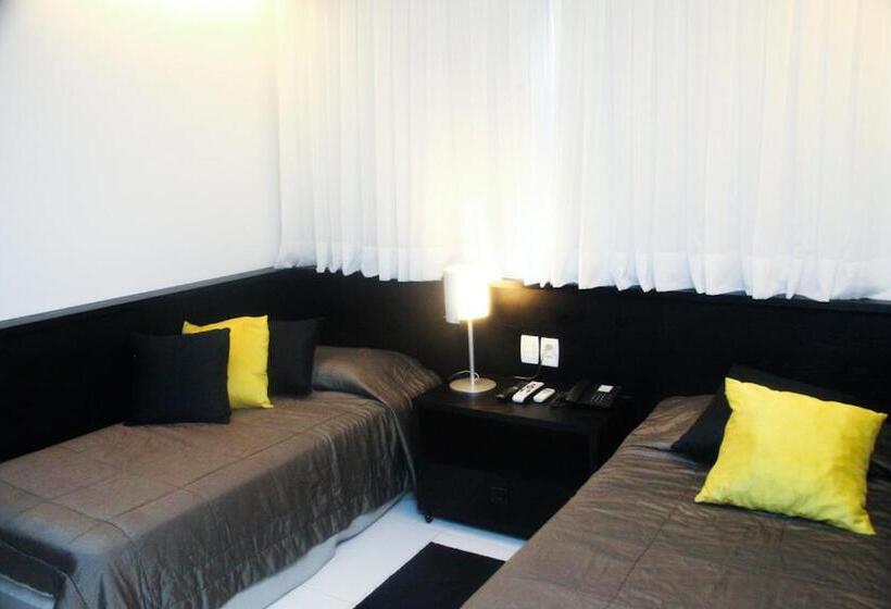 غرفة قياسية, Bianca Praia