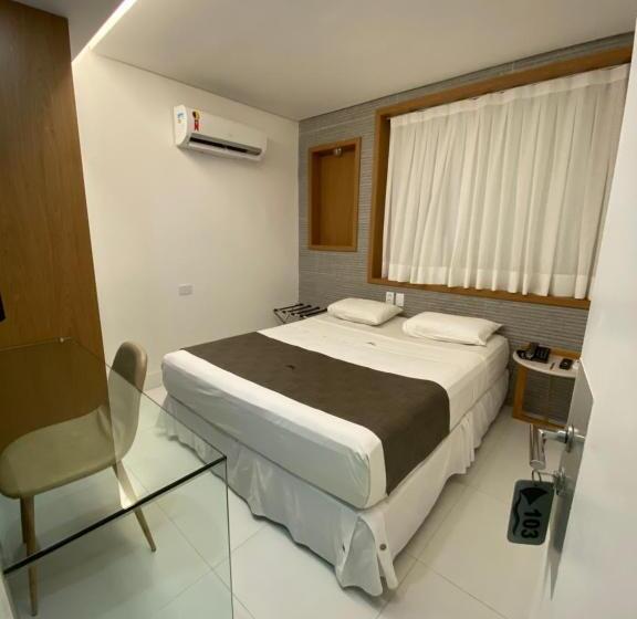 غرفة قياسية, Bianca Praia