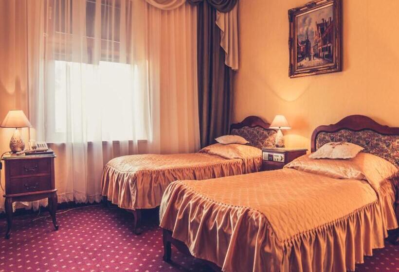 Номер Стандарт Трехместный, Europejski