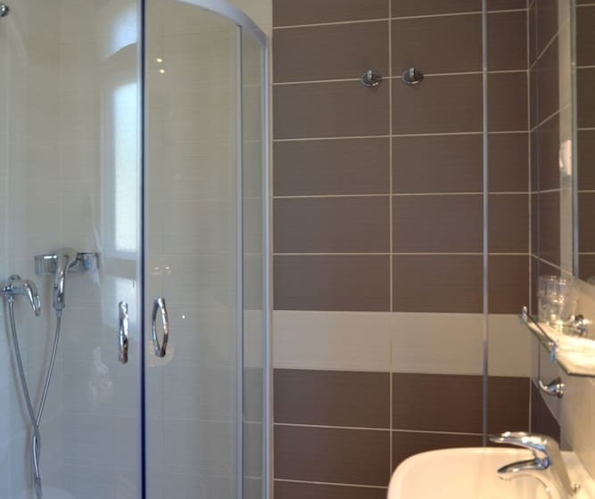 חדר פרמיום, Garda