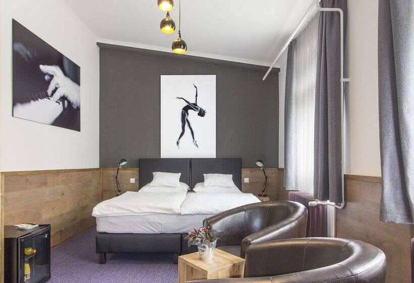 חדר פרמיום, Garda