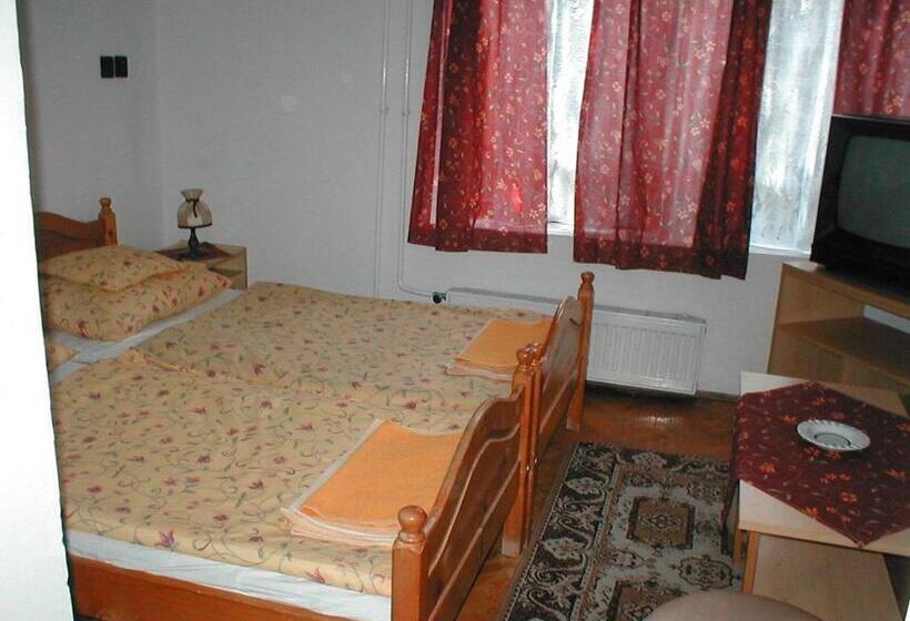 Номер Стандарт, Krisztina Panzió