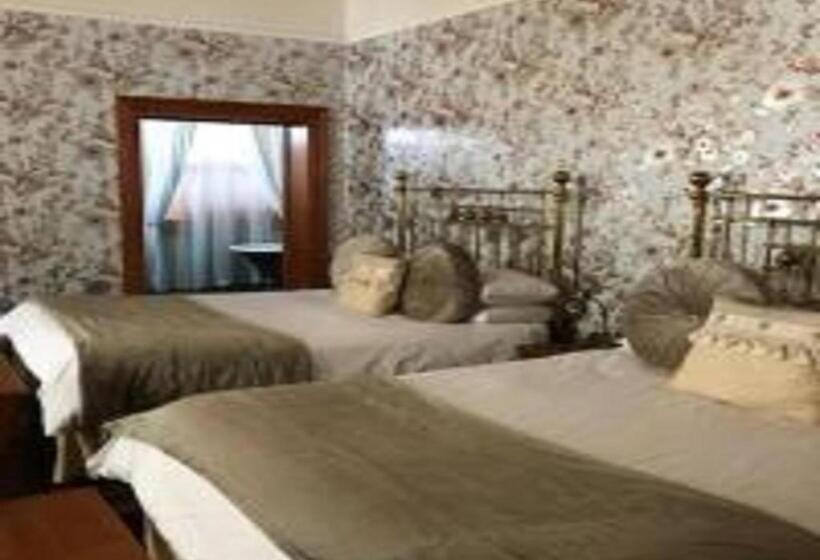 חדר משפחתי דלוקס, Matoppo Inn