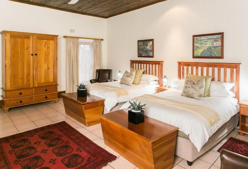 חדר משפחתי, Matoppo Inn