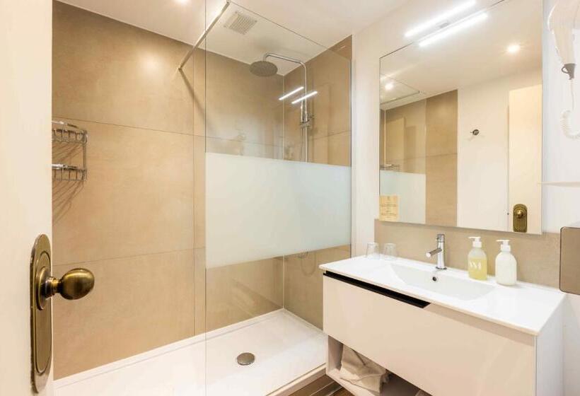 חדר משפחתי, Nice Pam Hotel Fully Renovated