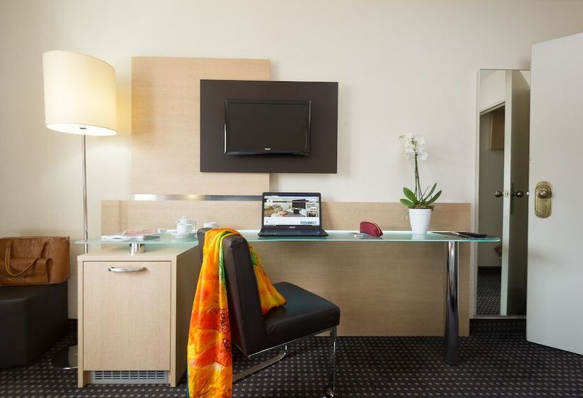 חדר סטנדרט לשלושה, Nice Pam Hotel Fully Renovated