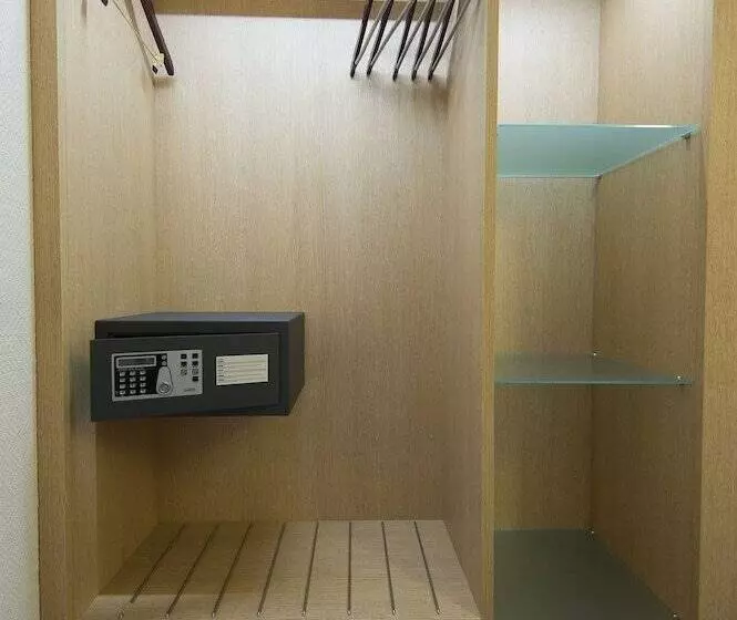 スタンダードトリプルルーム, Nice Pam Hotel Fully Renovated