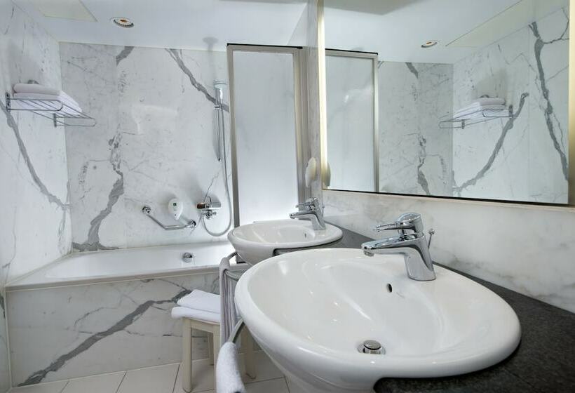 غرفة سوبيريور, Radisson Blu Furst Leopold