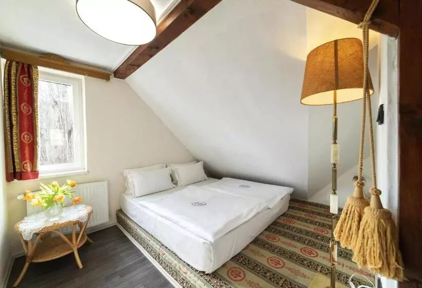 デラックスの４人部屋, Nomad Hotel & Glamping