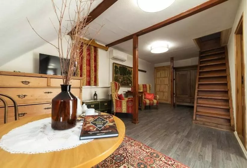 デラックスの４人部屋, Nomad Hotel & Glamping