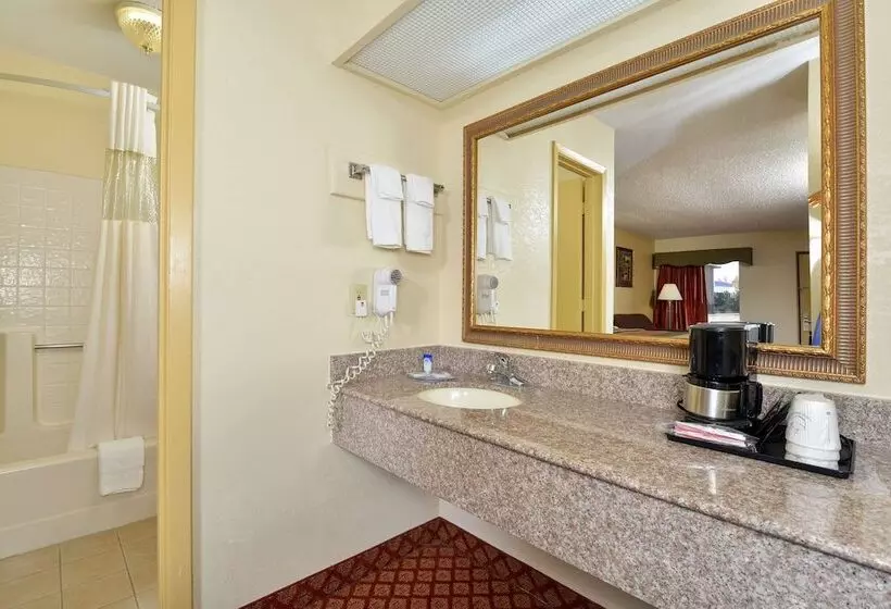２ダブルベッドのスタンダードルーム, Americas Best Value Inn Brookhaven