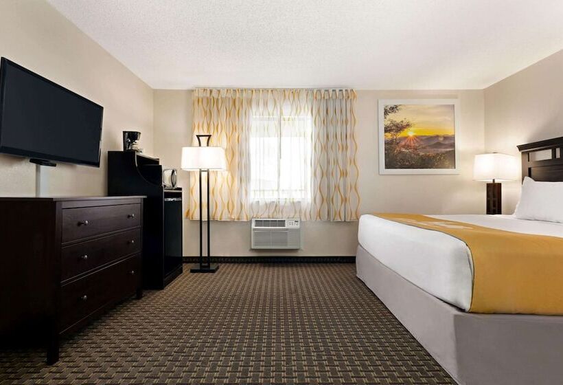 غرفة قياسية سرير مزدوج, Days Inn By Wyndham Cortez